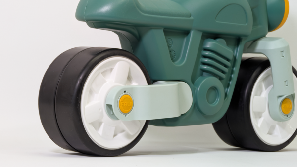 http://www.studioboost.fr/thumbs/projets/falk-moto-premier/studioboost_motofalk_9-600x338.png