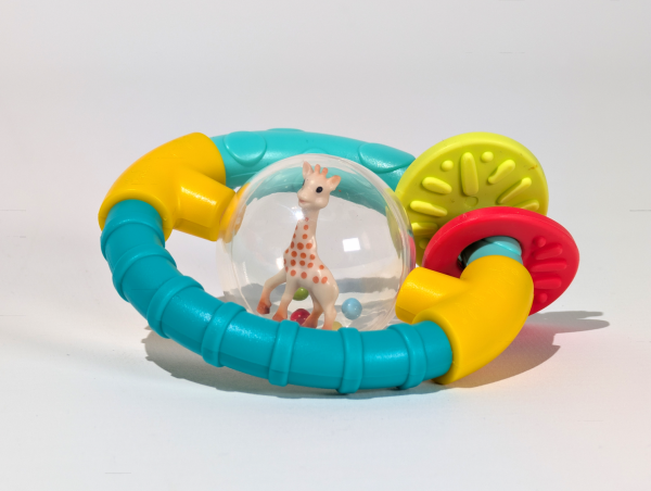 http://www.studioboost.fr/thumbs/projets/sophie-la-girafe-hochets/studioboostvullihochets20255-600x452.png